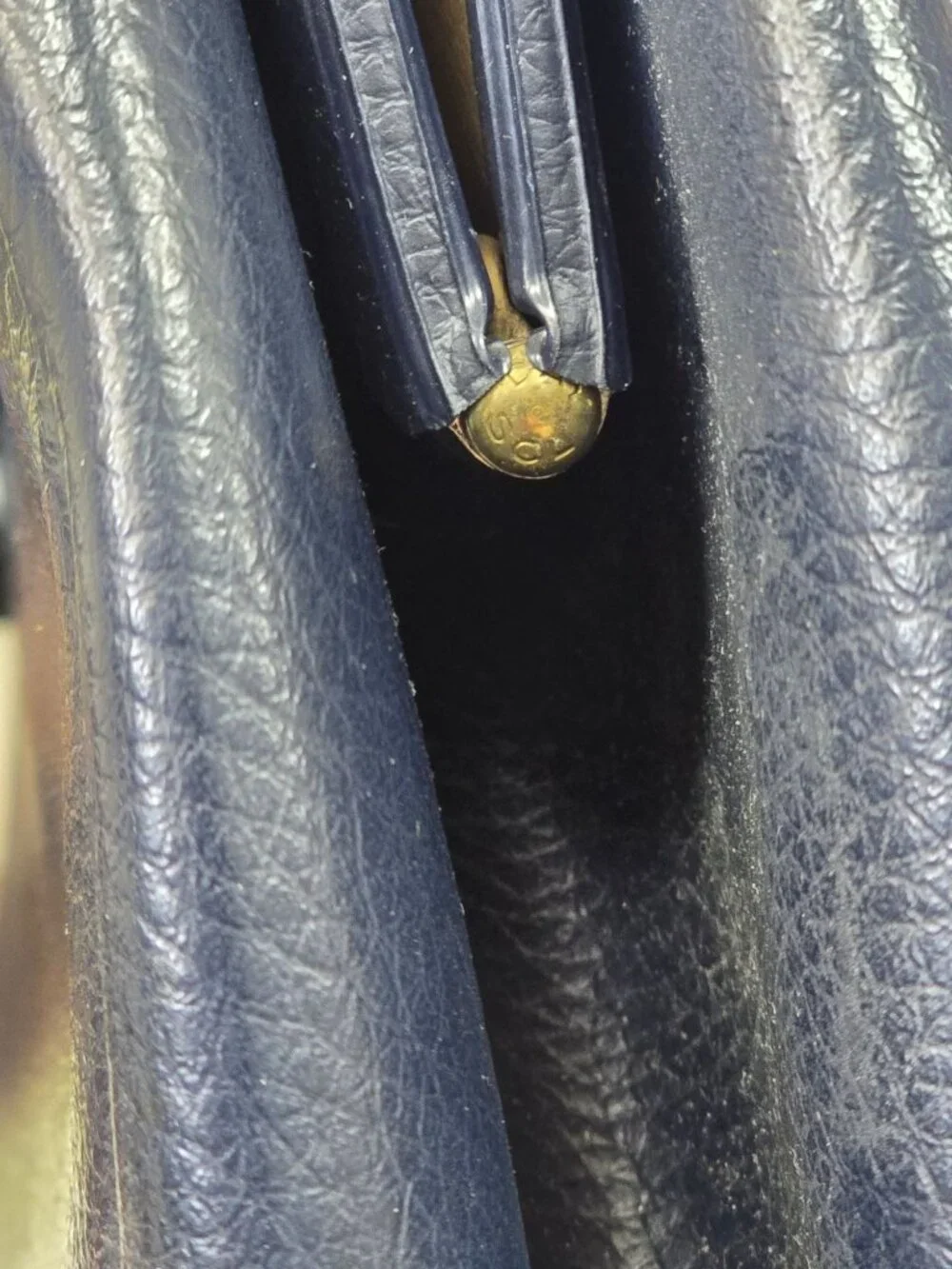 Vintage Navy Blue Leather Handbag Gold Hardware Top Handles & Beige Interior - Picture 15 of 16